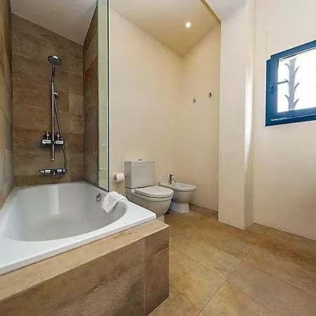 Hotel Mas Xibeques 3*